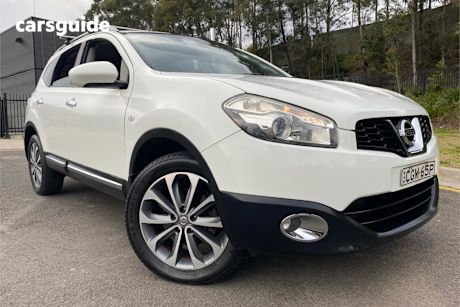 White 2012 Nissan Dualis Wagon +2 Ti-L (4X2)
