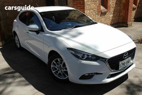 White 2016 Mazda 3 Hatchback Neo