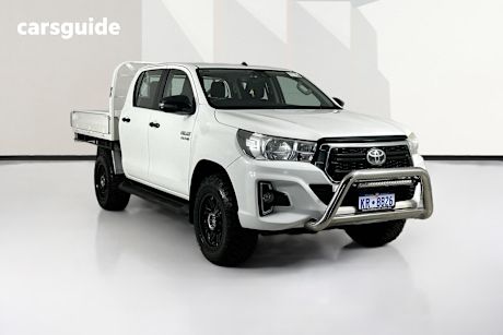 White 2019 Toyota Hilux Double Cab Chassis Sr (4X4)