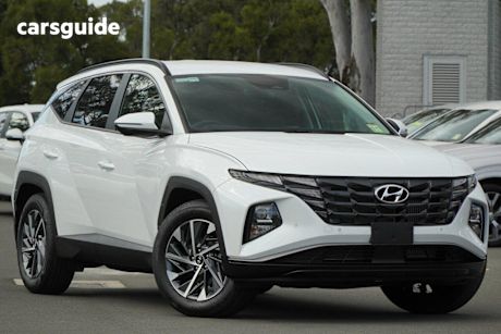 White 2023 Hyundai Tucson SUV ELITE F