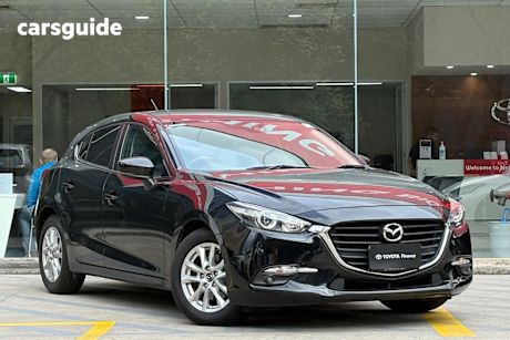 Black 2017 Mazda 3 Hatchback Maxx