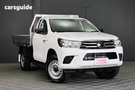 White 2023 Toyota Hilux Cab Chassis Sr (4X4)