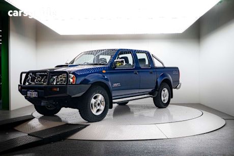 Blue 2014 Nissan Navara Ute Tray ST-R 4X4