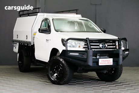 White 2024 Toyota Hilux Cab Chassis Sr (4X4)