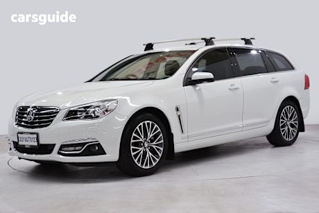 White 2016 Holden Calais Sportswagon