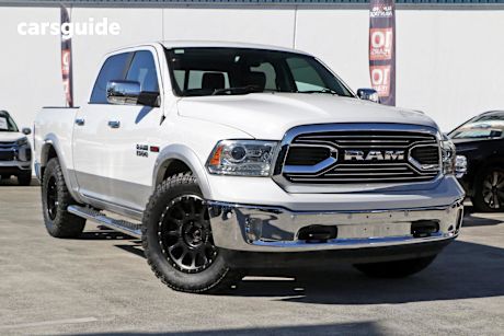 White 2018 Ram 1500 Crew Cab Utility Laramie (4X4) 885Kg