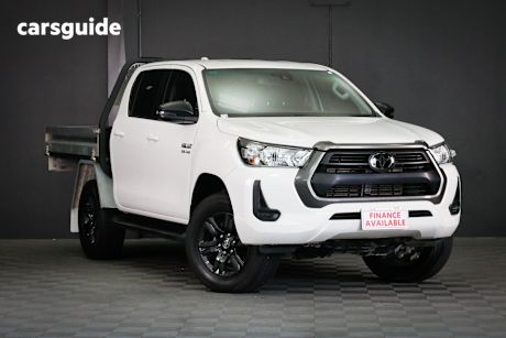 White 2023 Toyota Hilux Double Cab Chassis Sr (4X4)