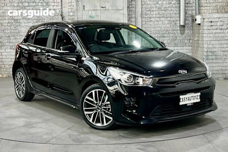 Black 2020 Kia RIO Hatchback Gt-Line