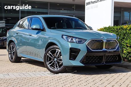Green 2024 BMW IX2 SUV EDRIVE20 M SPORT F