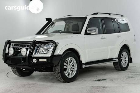 White 2019 Mitsubishi Pajero Wagon Gls (4X4) 7 Seat