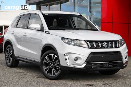 White 2023 Suzuki Vitara Wagon Turbo Allgrip