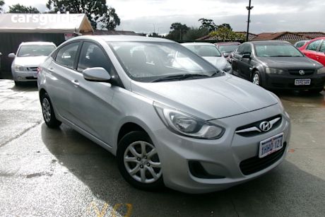 Silver 2014 Hyundai Accent Sedan Active