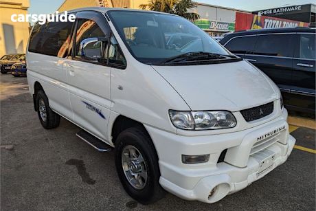 White 2005 Mitsubishi Delica SUV SPACEGEAR