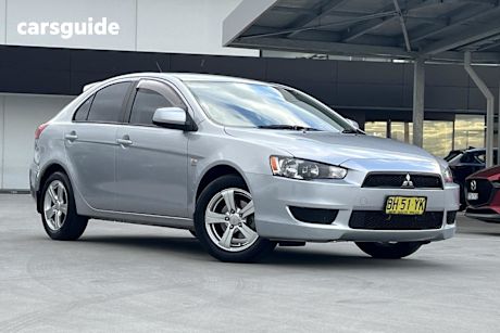 Silver 2009 Mitsubishi Lancer Hatchback Es Sportback