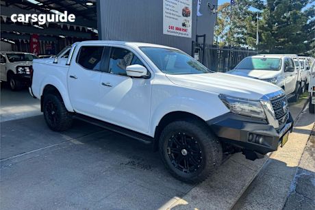 White 2021 Nissan Navara Dual Cab Pick-up St (4X4)