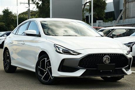 White 2025 MG MG5 Sedan Essence