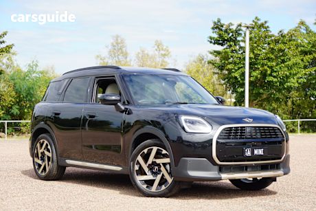 Black 2024 Mini Countryman Wagon C Favoured (Mhev)