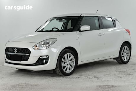 White 2023 Suzuki Swift Hatchback Gl S