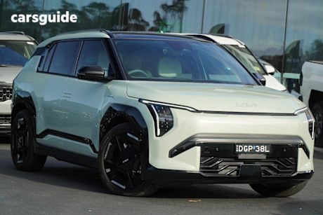 Green 2025 Kia Ev3 SUV GT-LINE LONG RANGE F