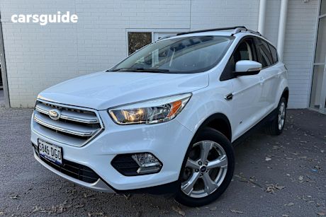 White 2017 Ford Escape Wagon Trend (Awd)