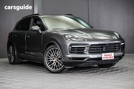 Grey 2019 Porsche Cayenne Wagon S