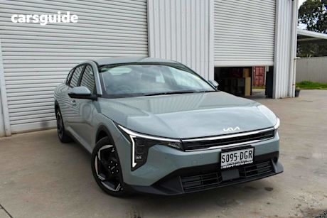 Green 2024 Kia K4 Sedan Sport+
