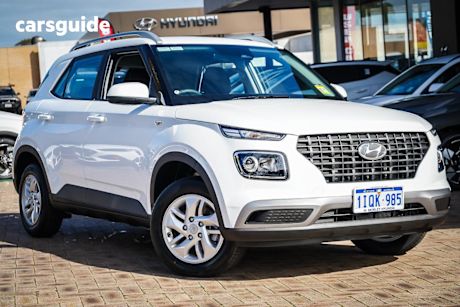 White 2025 Hyundai Venue Wagon
