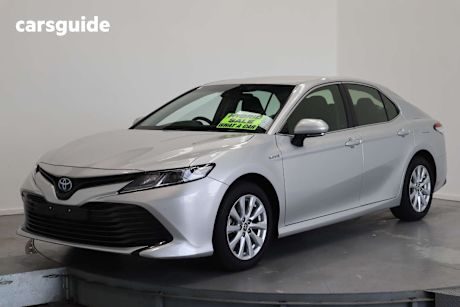 Silver 2021 Toyota Camry Sedan ASCENT F