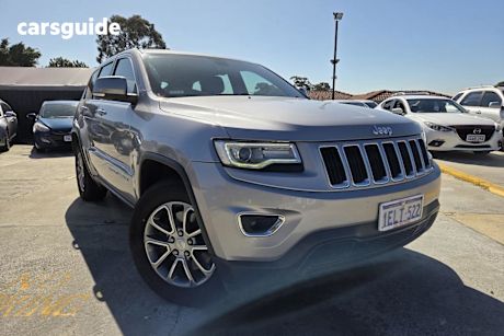 Silver 2014 Jeep Grand Cherokee Wagon Laredo (4X4)