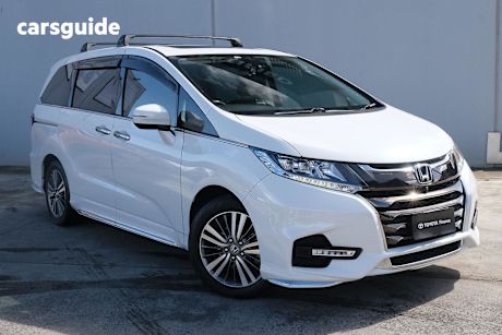 White 2018 Honda Odyssey Wagon Vti-L