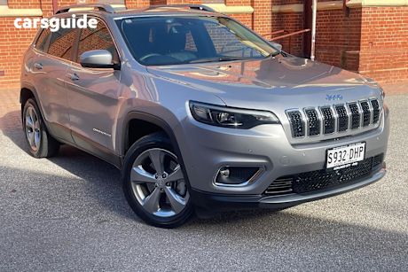 Silver 2021 Jeep Cherokee SUV LIMITED 4X4