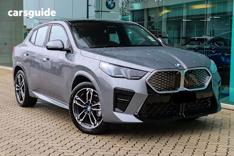 Grey 2024 BMW IX2 SUV EDRIVE20 M SPORT F