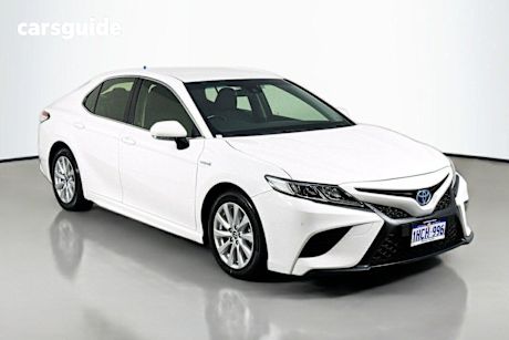 White 2020 Toyota Camry Sedan Ascent Sport (Hybrid)
