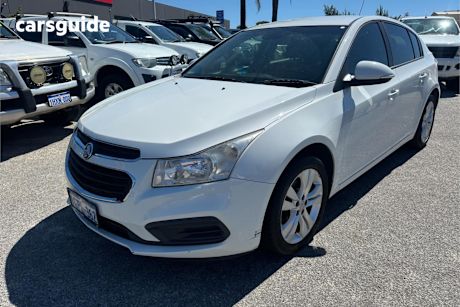 White 2015 Holden Cruze Hatchback Equipe
