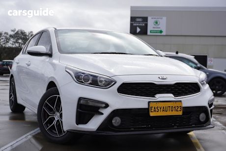 White 2019 Kia Cerato Sedan S