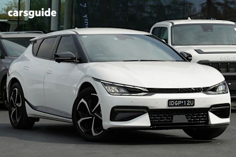 White 2024 Kia EV6 Wagon Gt-Line Rwd