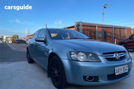 Blue 2007 Holden Commodore Sedan Berlina