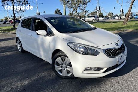 White 2015 Kia Cerato Hatch S F