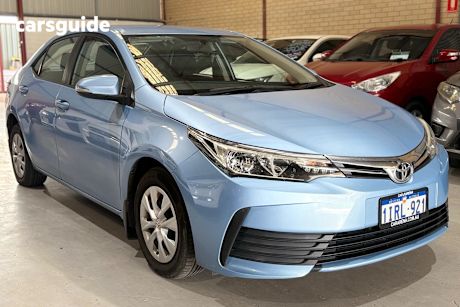 Blue 2017 Toyota Corolla Sedan Ascent