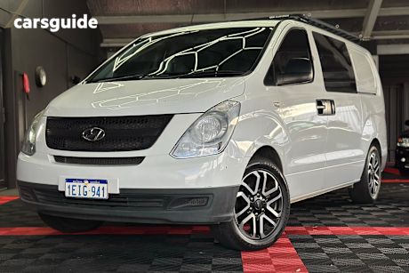 White 2013 Hyundai Iload Commercial R