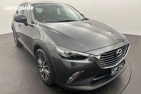 Grey 2018 Mazda CX-3 SUV STOURING F