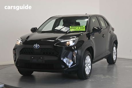 Black 2023 Toyota Yaris Cross SUV GX F