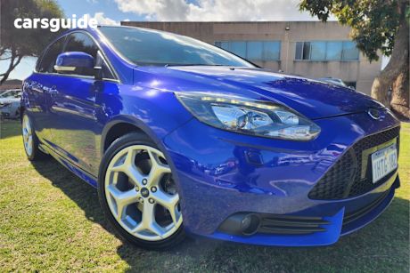 Blue 2013 Ford Focus Hatchback St
