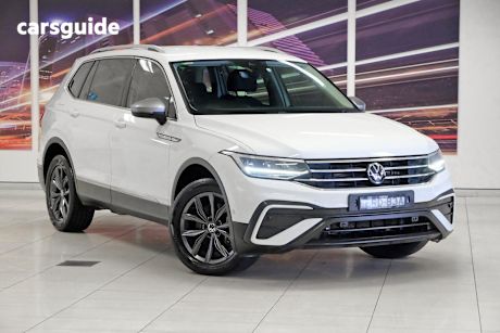White 2022 Volkswagen Tiguan SUV 132TSI LIFE ALLSPACE 4WD