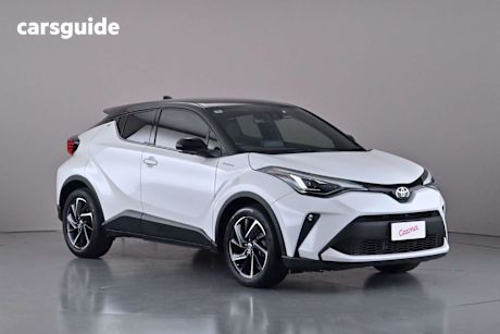 White 2022 Toyota C-HR Wagon Koba (Awd) Two Tone