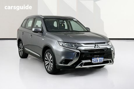 Silver 2018 Mitsubishi Outlander Wagon Es 7 Seat (2Wd)