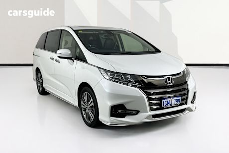 White 2018 Honda Odyssey Wagon Vti-L