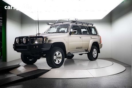Gold 2013 Nissan Patrol SUV ST 4X4