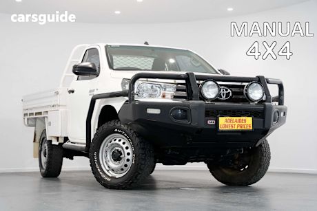 White 2018 Toyota Hilux Ute Tray SR 4X4