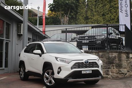 White 2020 Toyota RAV4 SUV GXL F